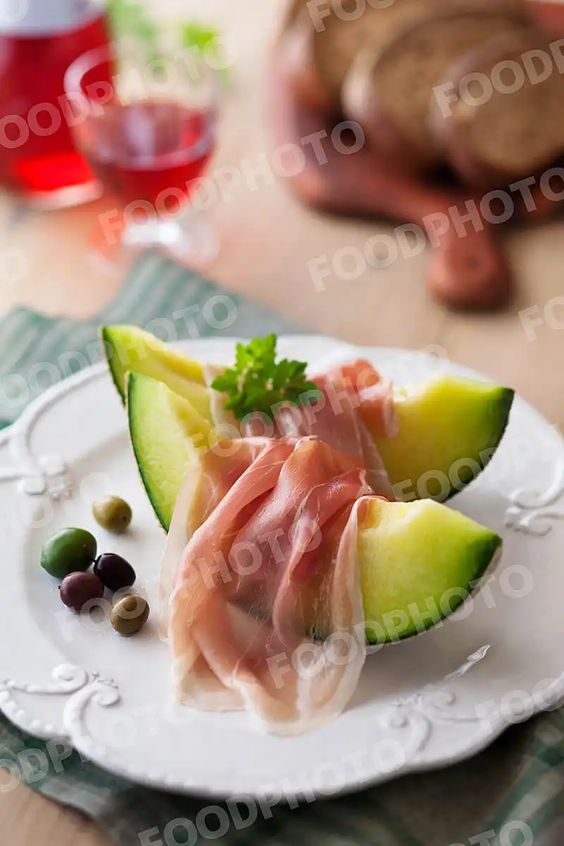 アールスメロン生ハムのせ