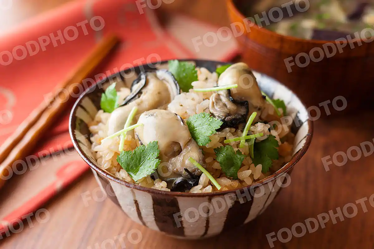 牡蠣の炊き込みご飯 