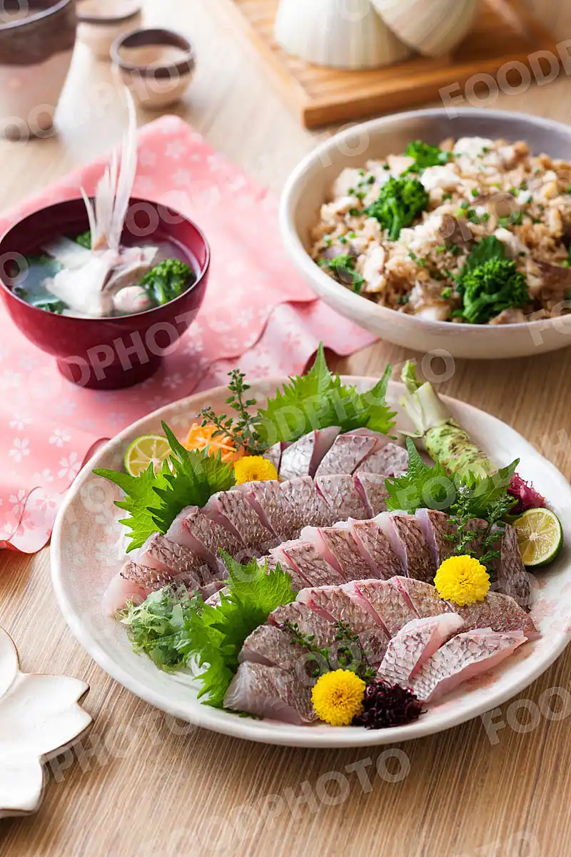 鯛のお刺身 / 鯛の松皮造り