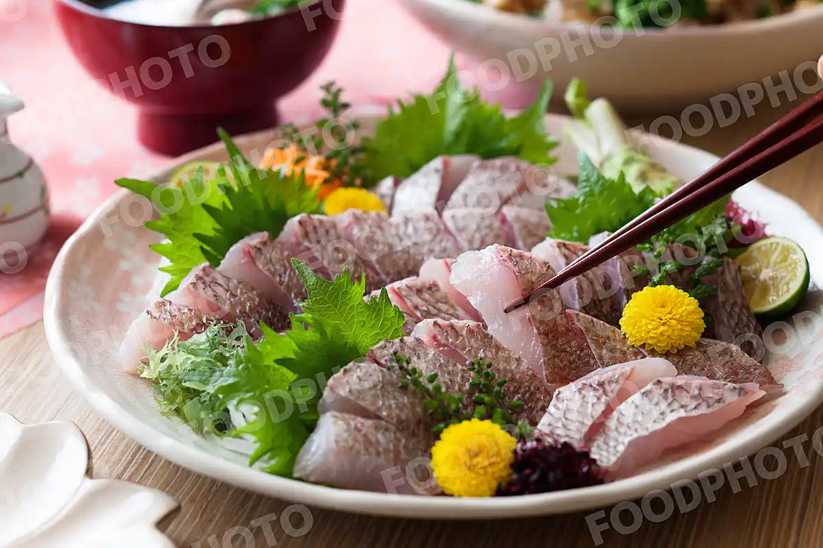 鯛のお刺身 / 鯛の松皮造り