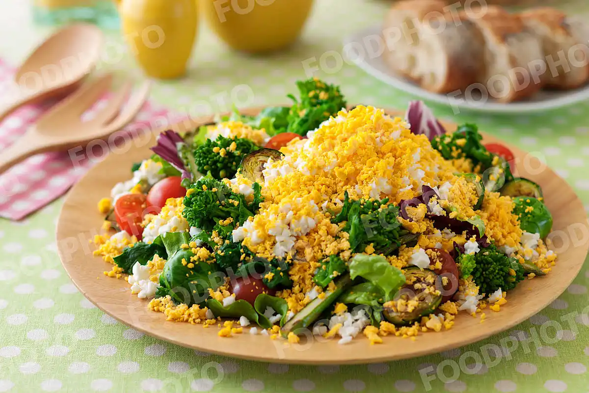 春野菜のミモザサラダ