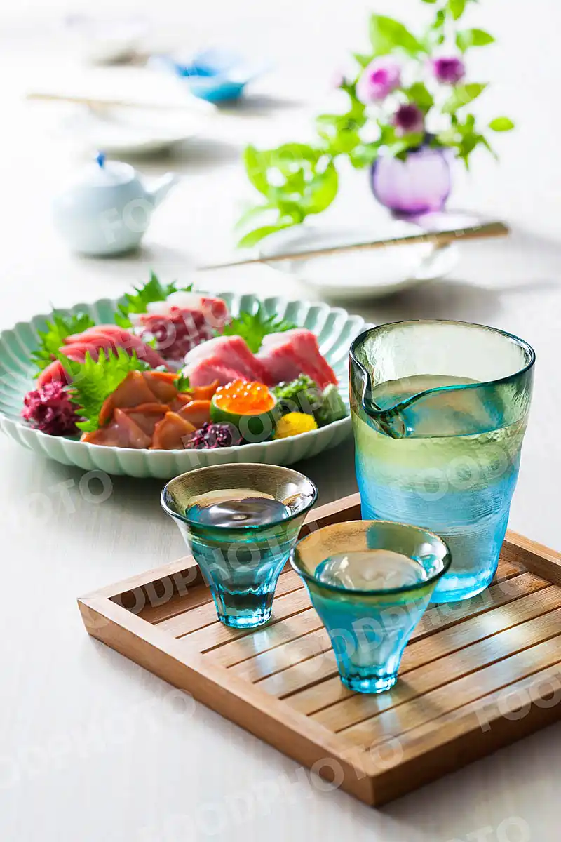 日本酒とお刺身5点盛り