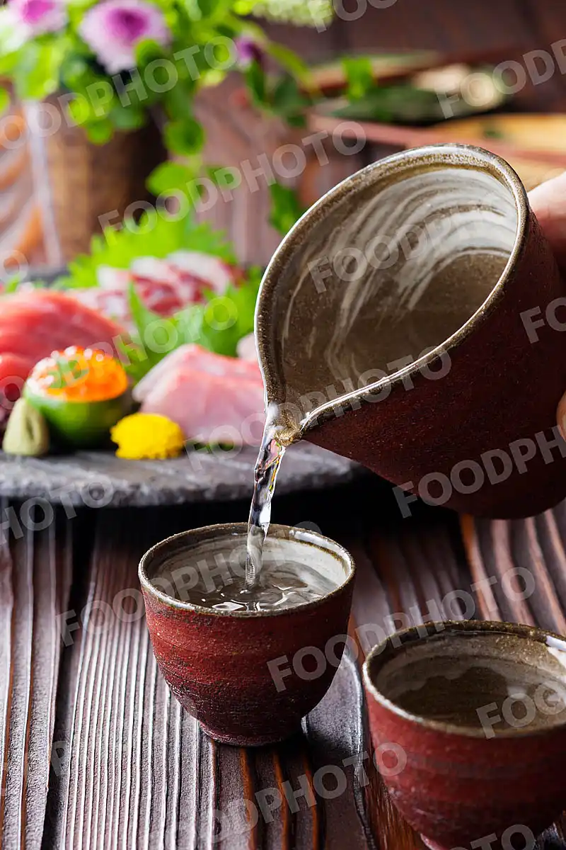 日本酒とお刺身4点盛り