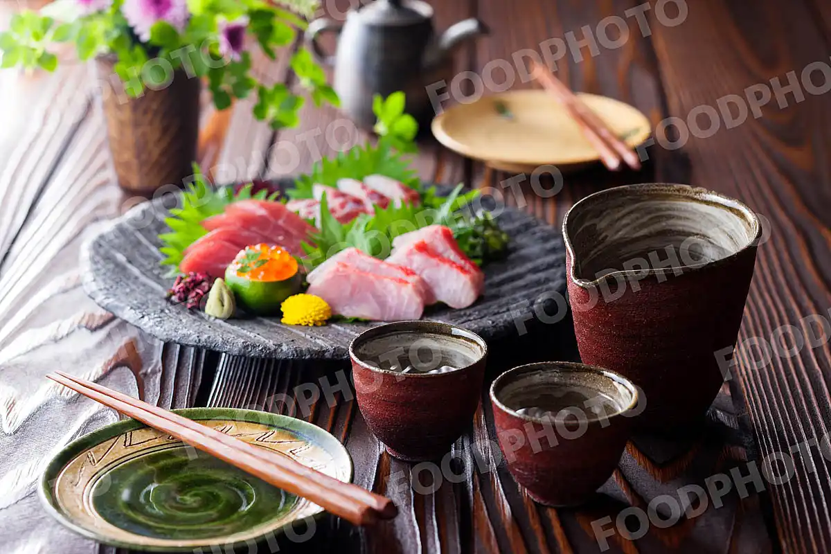 日本酒とお刺身4点盛り