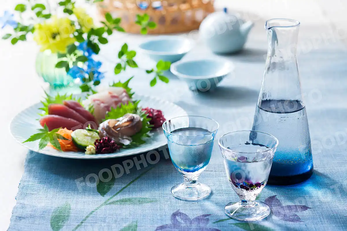 日本酒とお刺身3点盛り