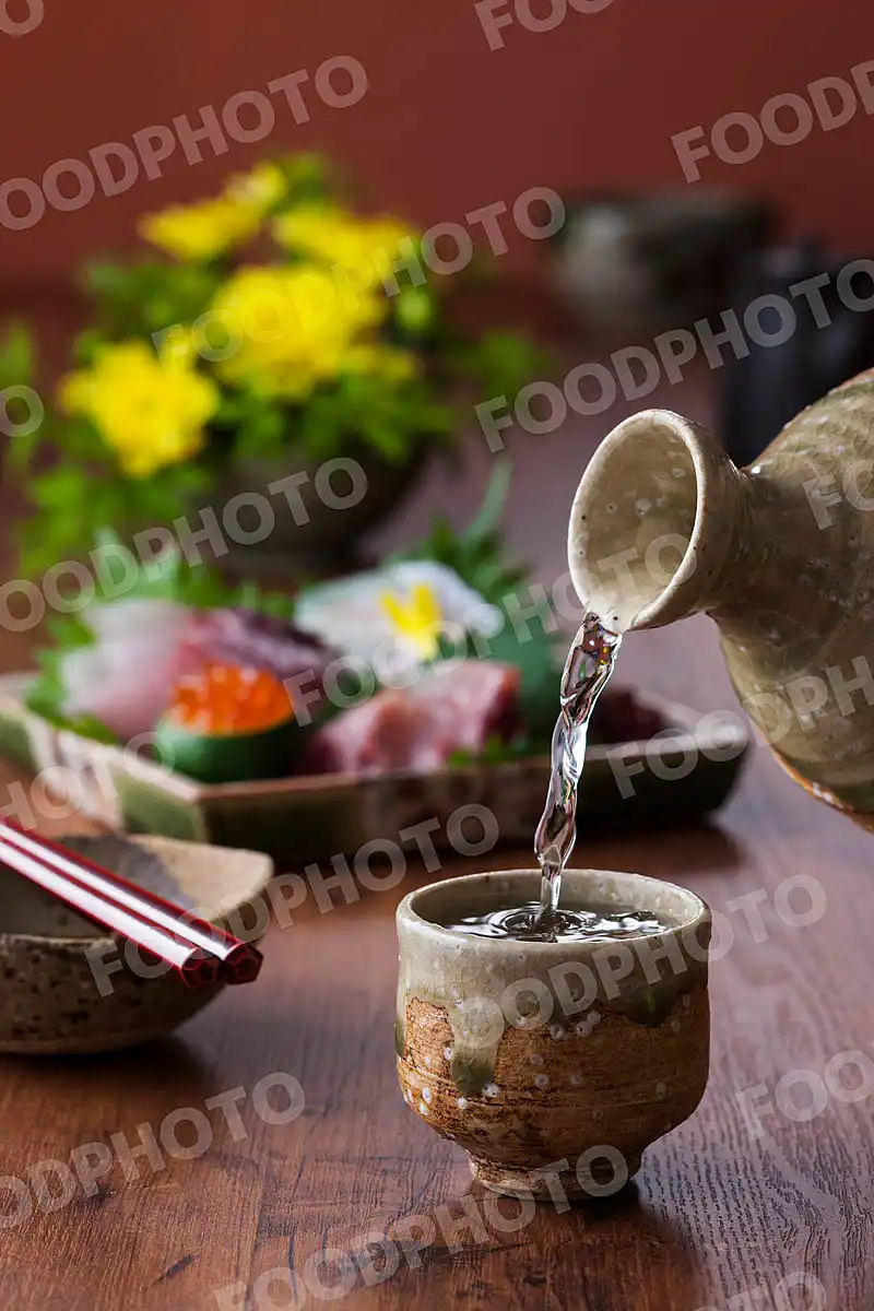日本酒とお刺身4点盛り