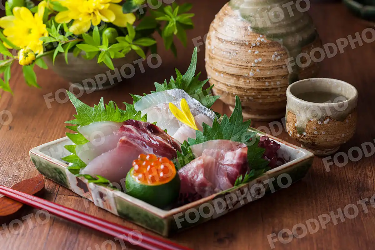 お刺身4点盛りと日本酒