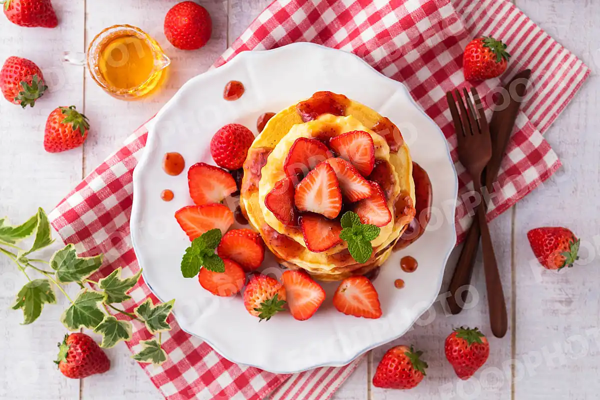 苺のパンケーキ