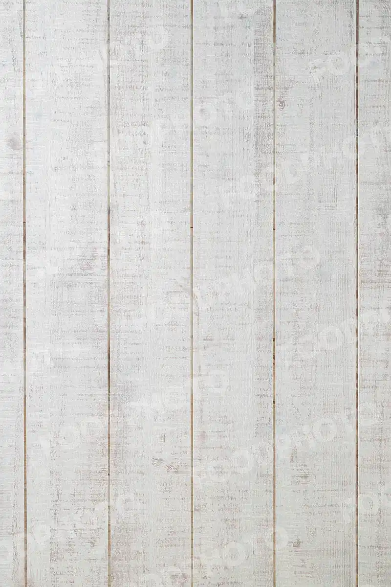 木目の表情豊かな白いテーブル