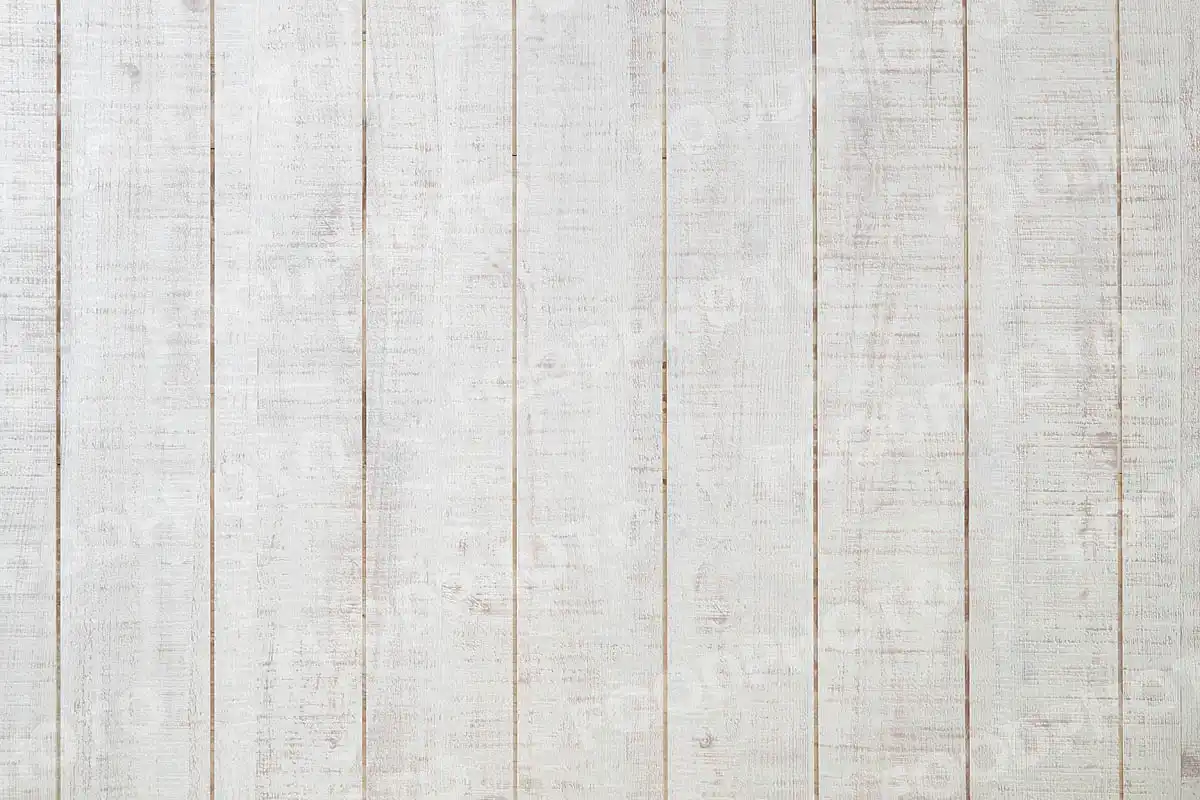 木目の表情豊かな白いテーブル