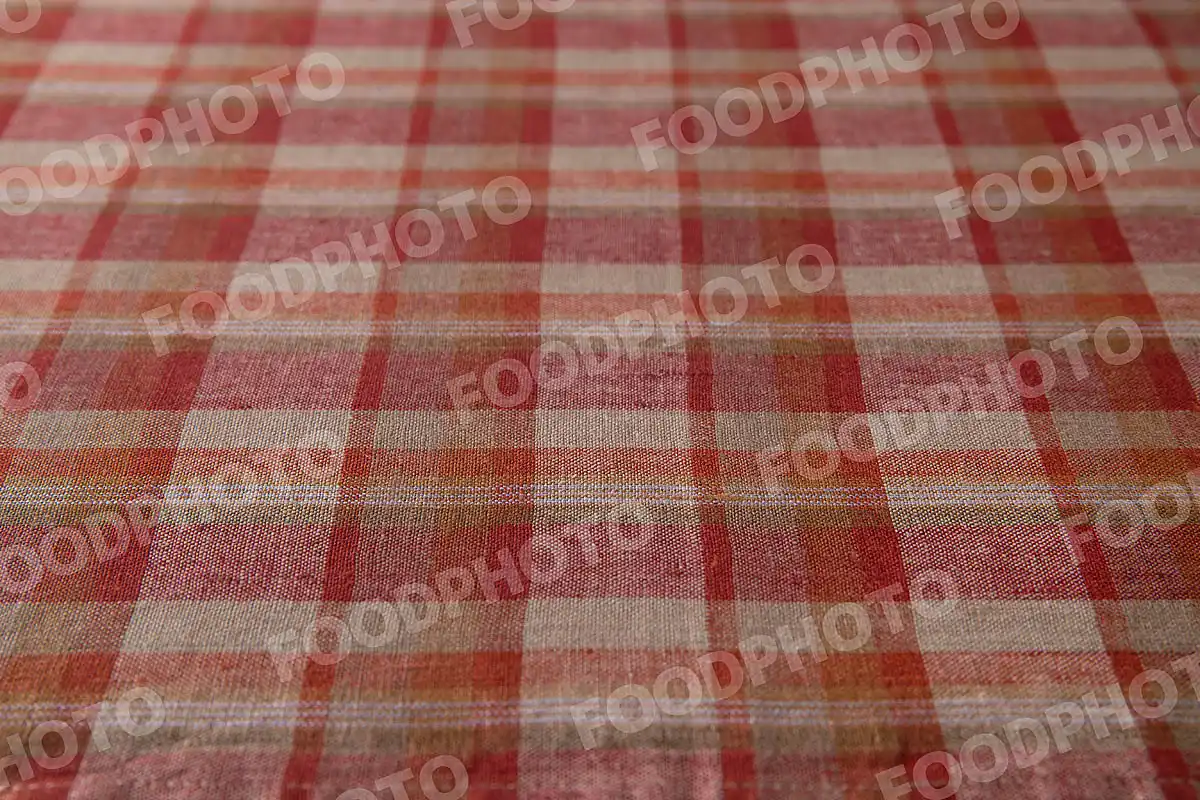 レッド・オレンジ・イエロー・カーキ・グレー・ホワイト / チェック柄テーブルクロス。 