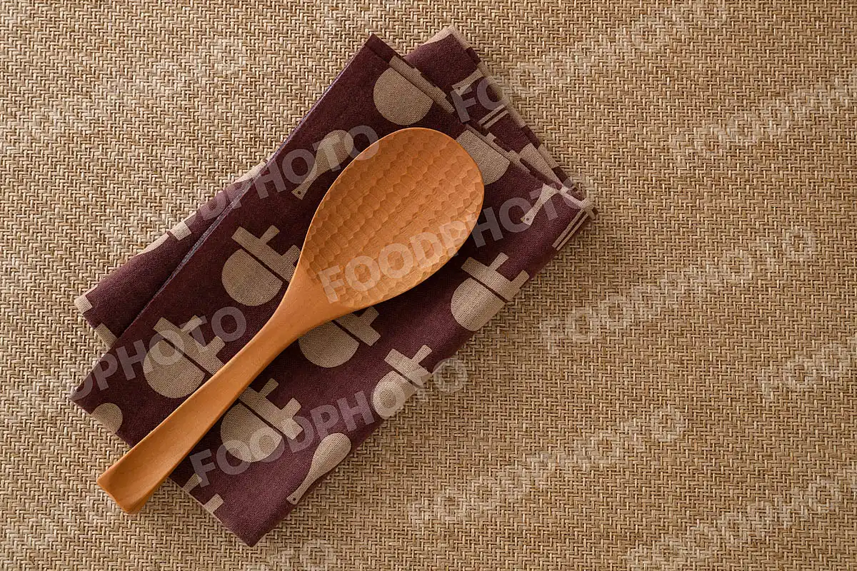 杓文字とお手拭き。