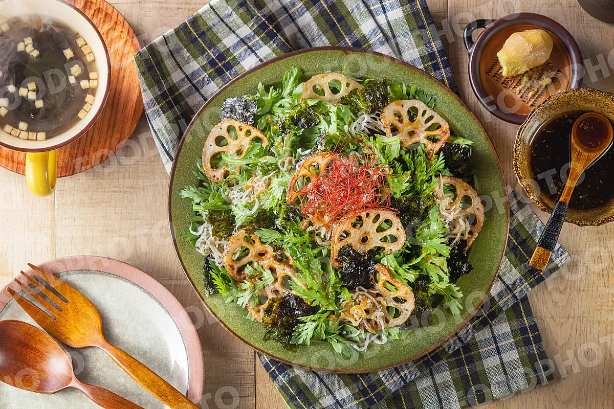 蓮根とちりめんじゃこの韓国風サラダ