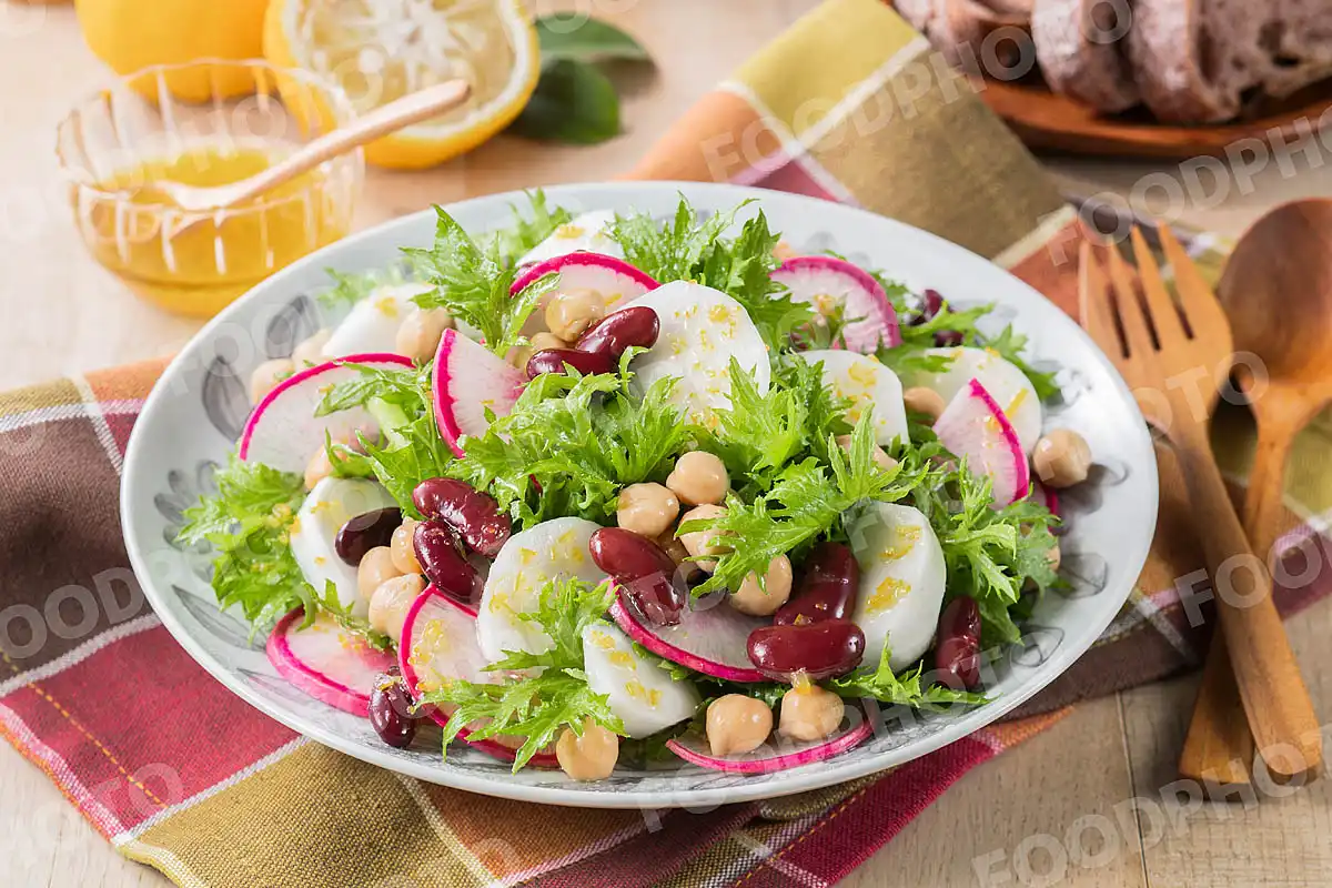 蕪とサラダ大根のサラダ