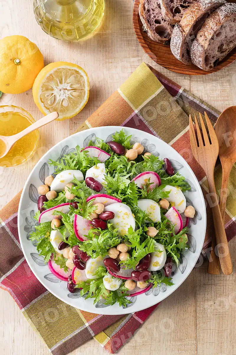 蕪とサラダ大根のサラダ