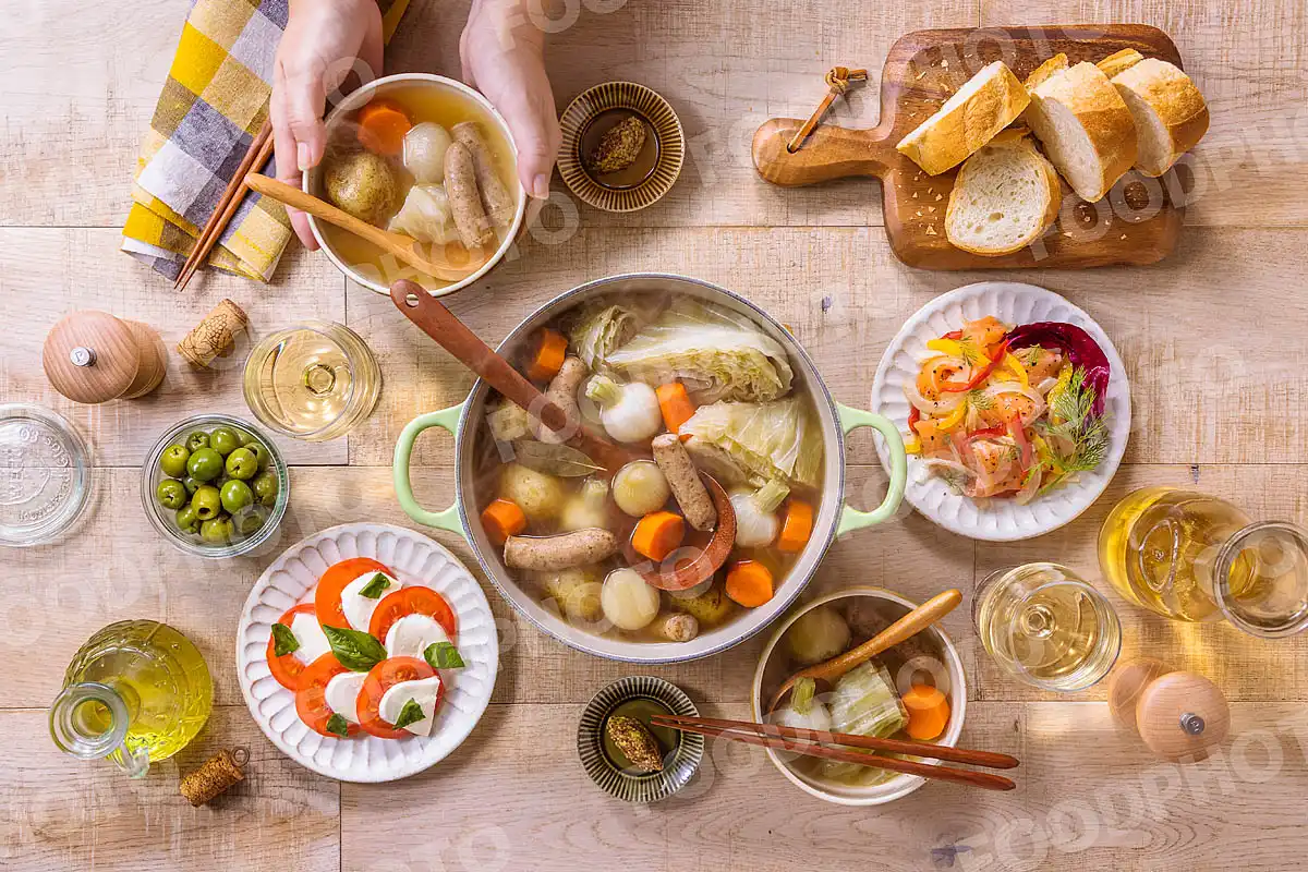 いつもの食卓テーブル風景