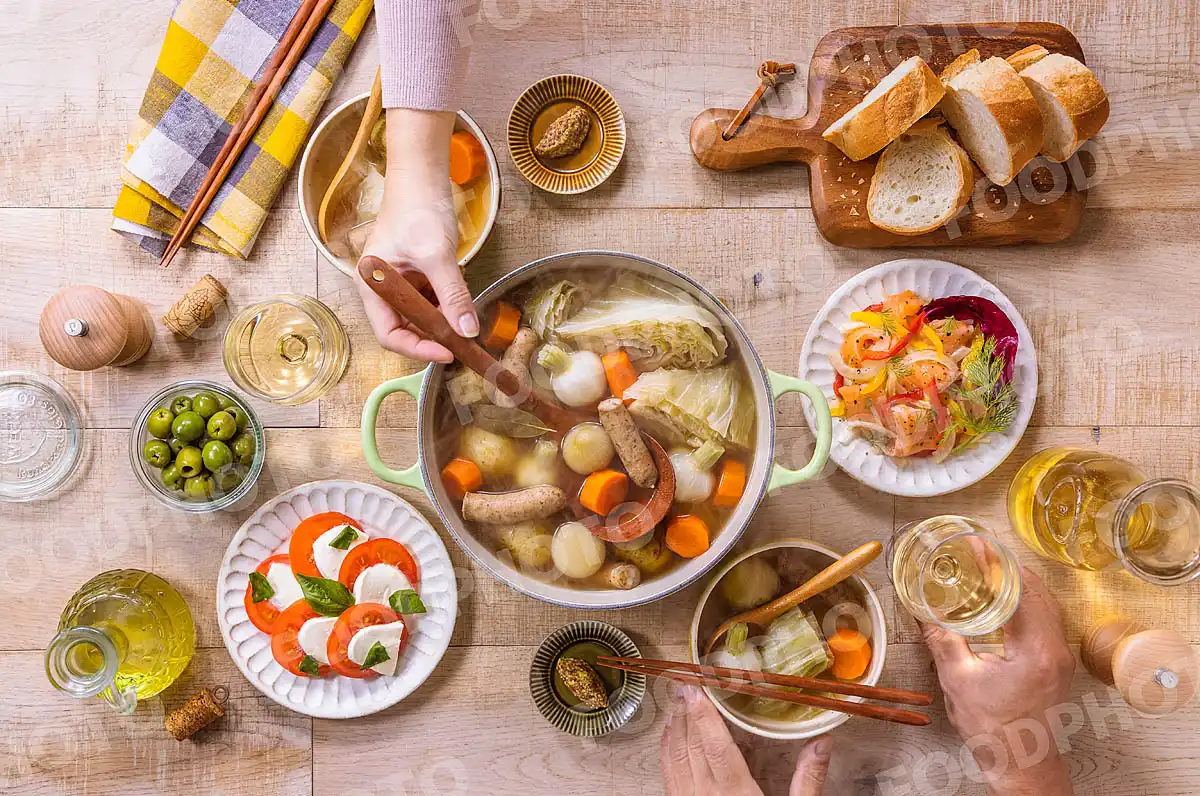 いつもの食卓テーブル風景