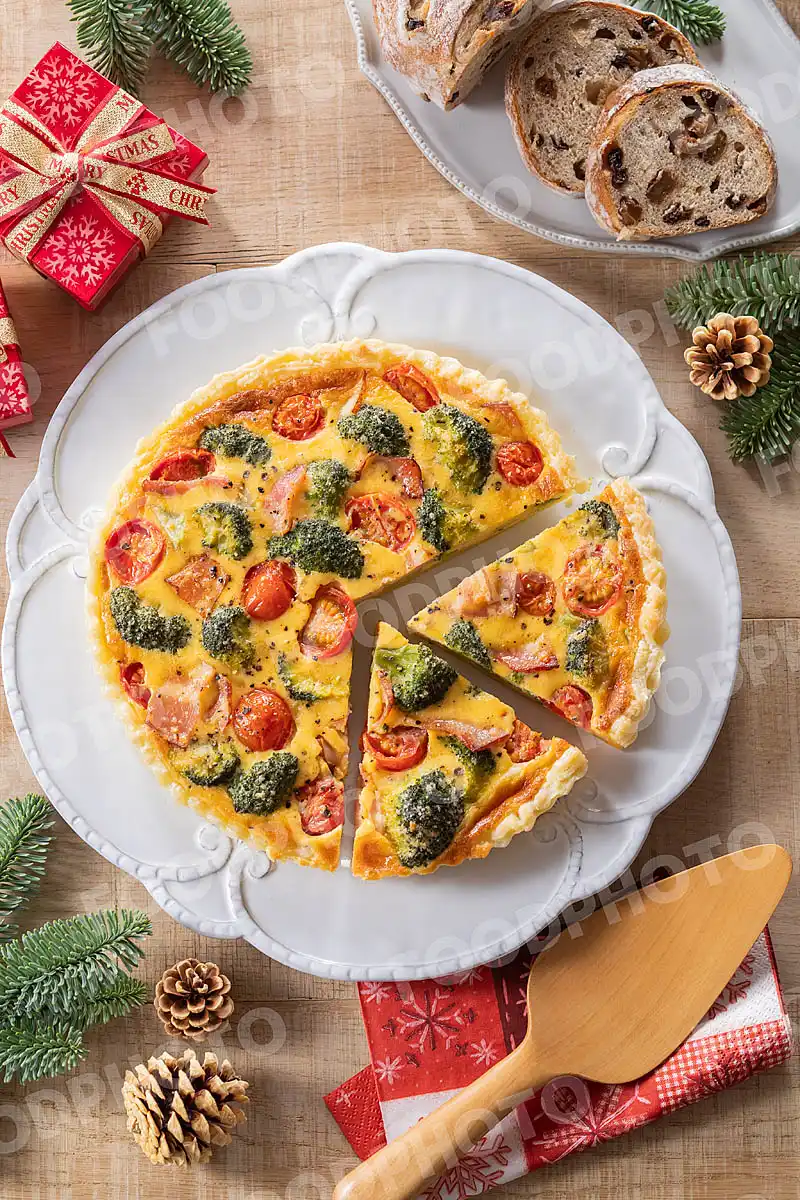 トマトとブロッコリーのキッシュ