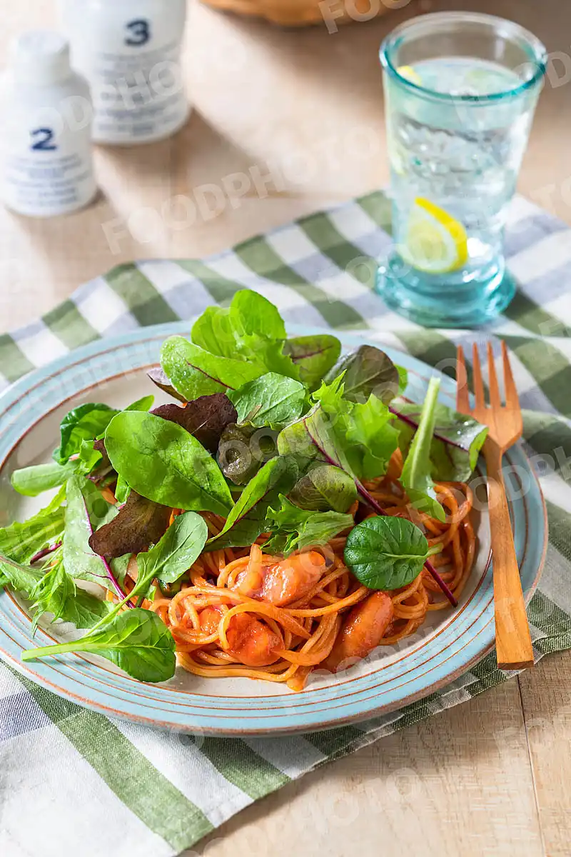 ベビーリーフたっぷりのナポリタン