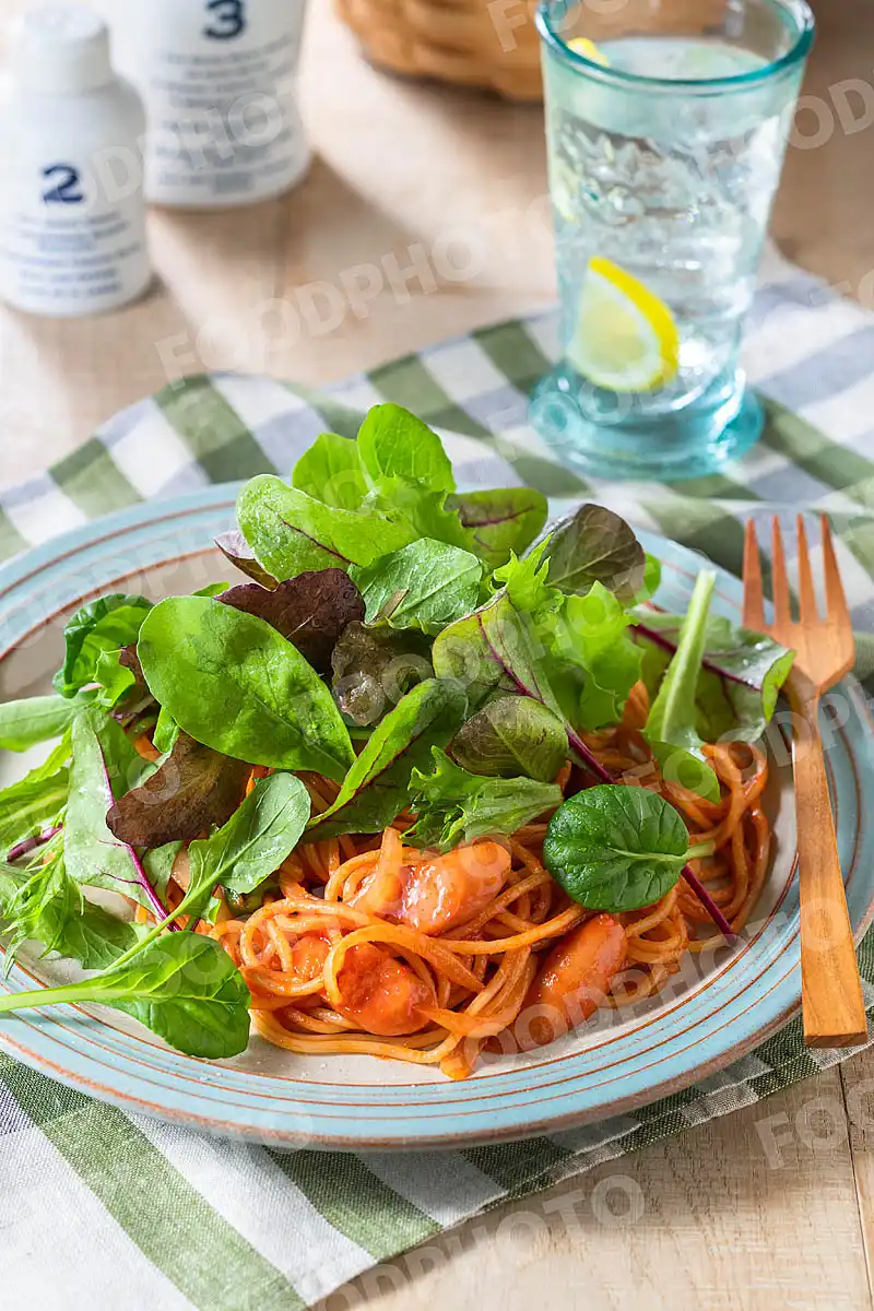 ベビーリーフたっぷりのナポリタン