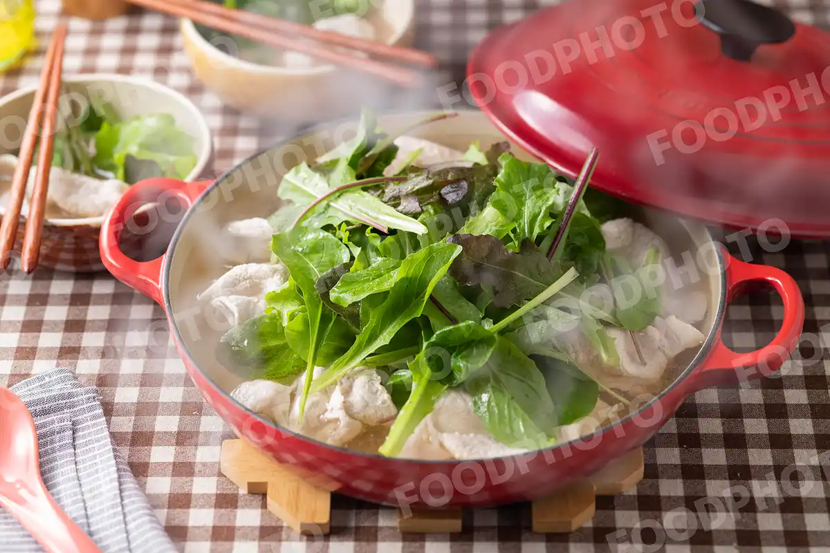 たっぷりベビーリーフの豚しゃぶ鍋