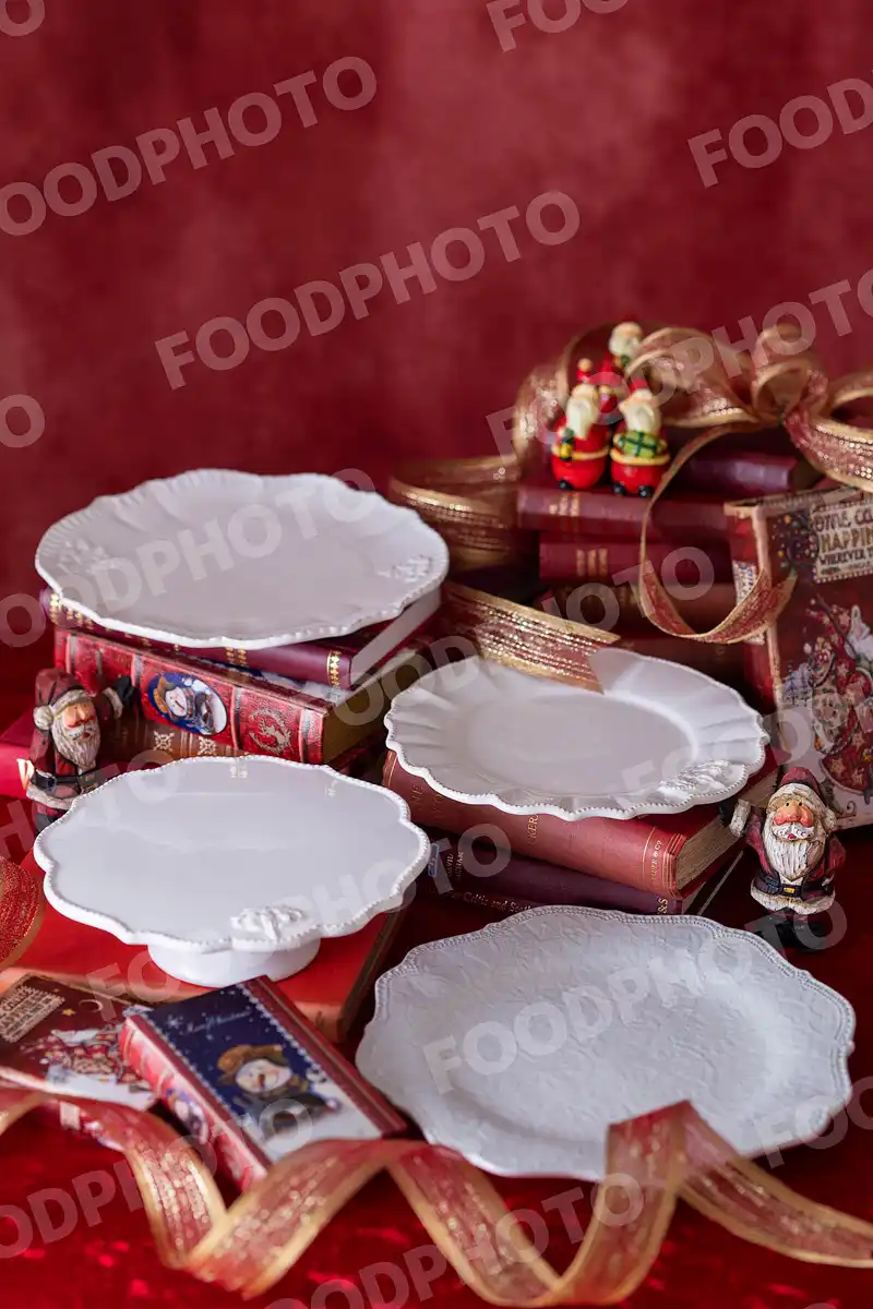 クリスマスイメージのケーキ皿。 